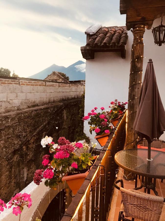 Hotel Luna Maya Antigua