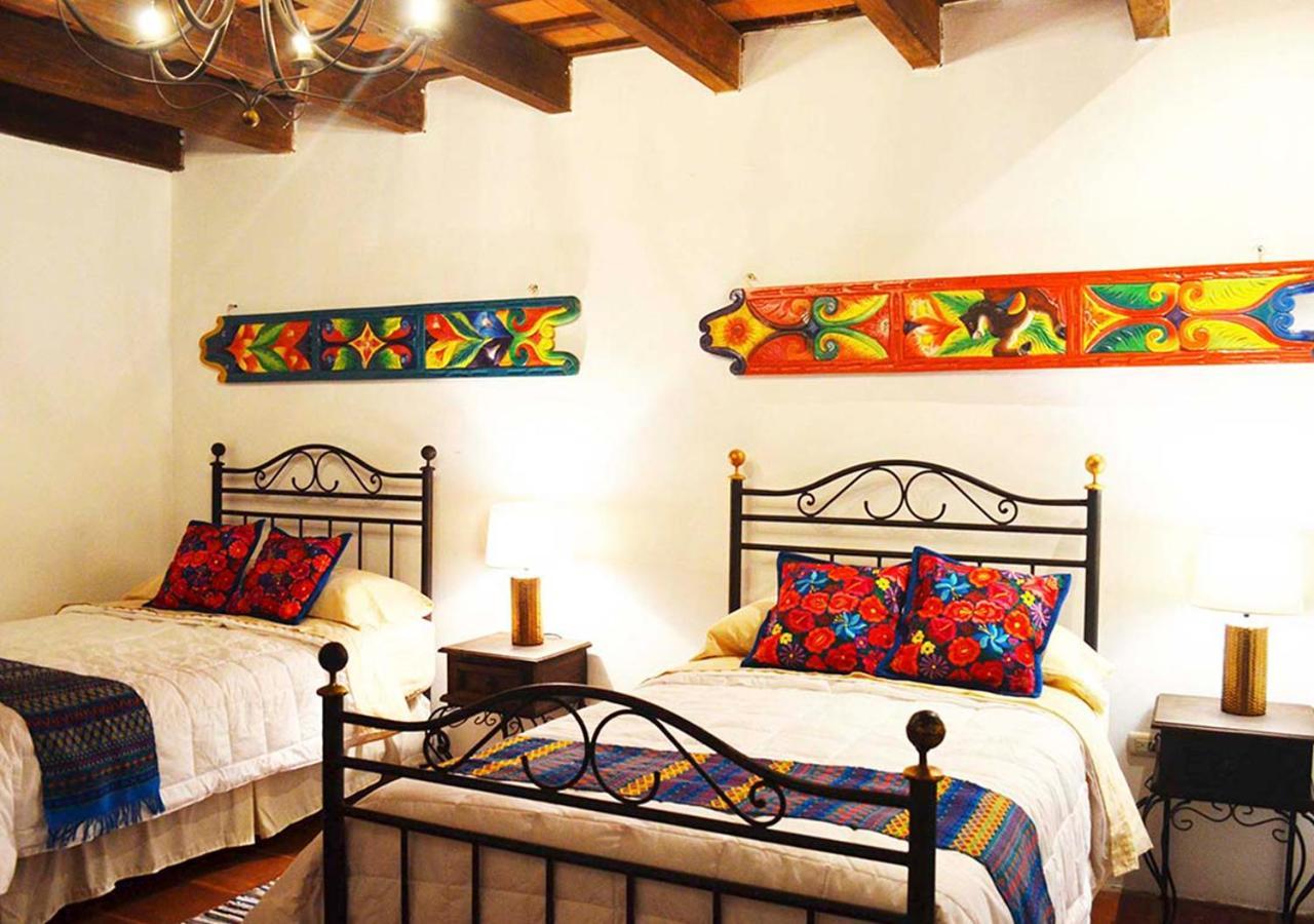 Luna Maya 3* Antigua